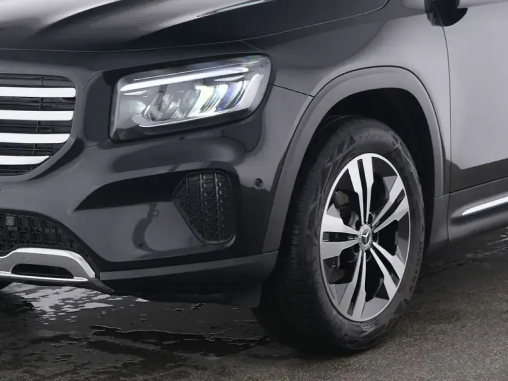 Gebraucht Mercedes GLB220 Progressive 190 PS (139 kW) 2025 Schwarz SUV
