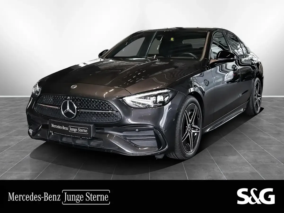 Gebraucht Mercedes C180 AMG 170 PS (125 kW) 2025 Limousine