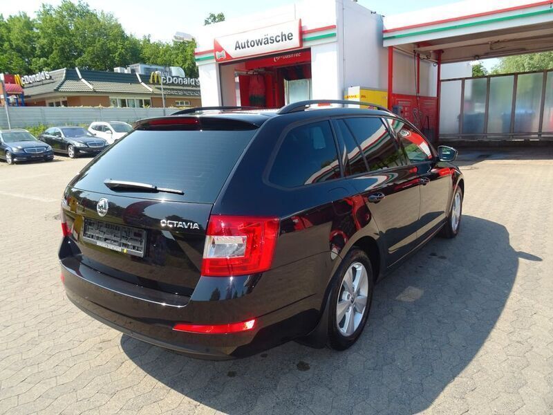 Gebraucht Skoda Octavia Elegance 150 PS (110 kW) 2014 Schwarz Kombi