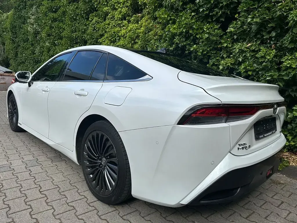 Gebraucht Toyota Mirai Advance 182 PS (133 kW) 2021 Weiß Limousine