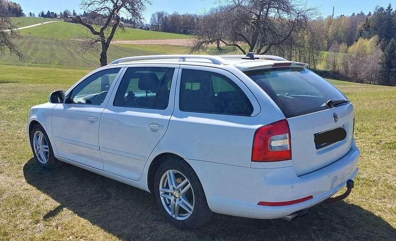 Gebraucht Skoda Octavia RS 170 PS (125 kW) 2012 Weiß Kombi