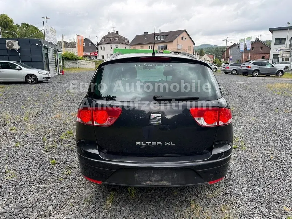 Gebraucht Seat Altea Ecomotive 105 PS (77 kW) 2011 Schwarz SUV