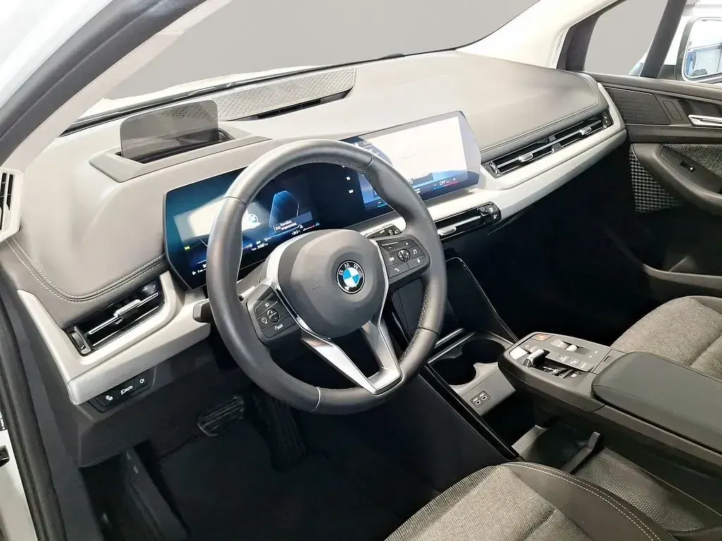 Gebraucht BMW 216 Active Tourer 122 PS (89 kW) 2023 Weiß Van / Kleinbus