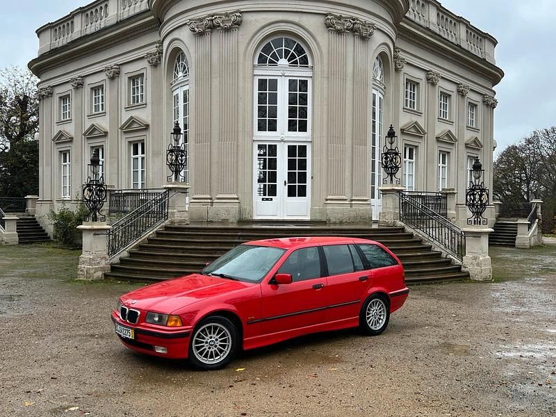 Rot Gebraucht 1997 BMW 323 M Sport Kombi | 6.500 € (Fairer Preis) - Bild 1/4