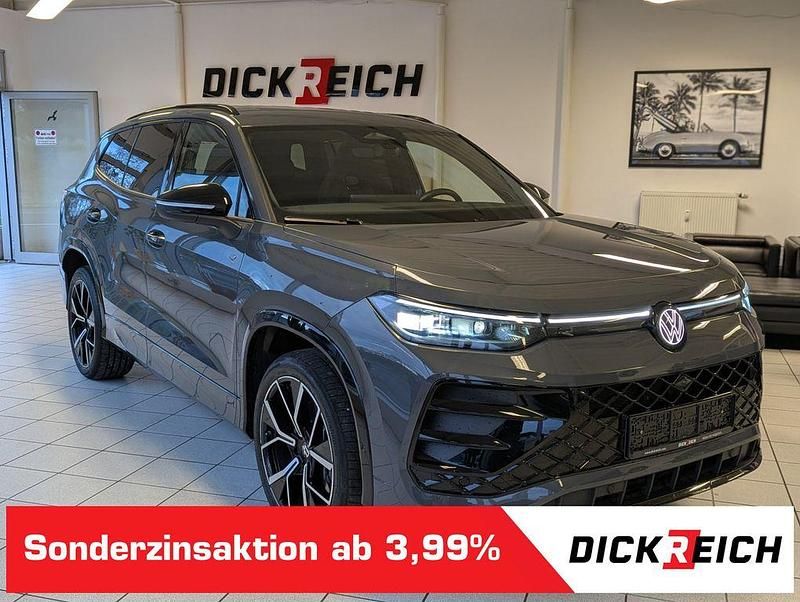 Delfingrau metallic Gebraucht 2025 VW Tayron R-line SUV | 48.980 € (Superpreis) - Bild 1/1