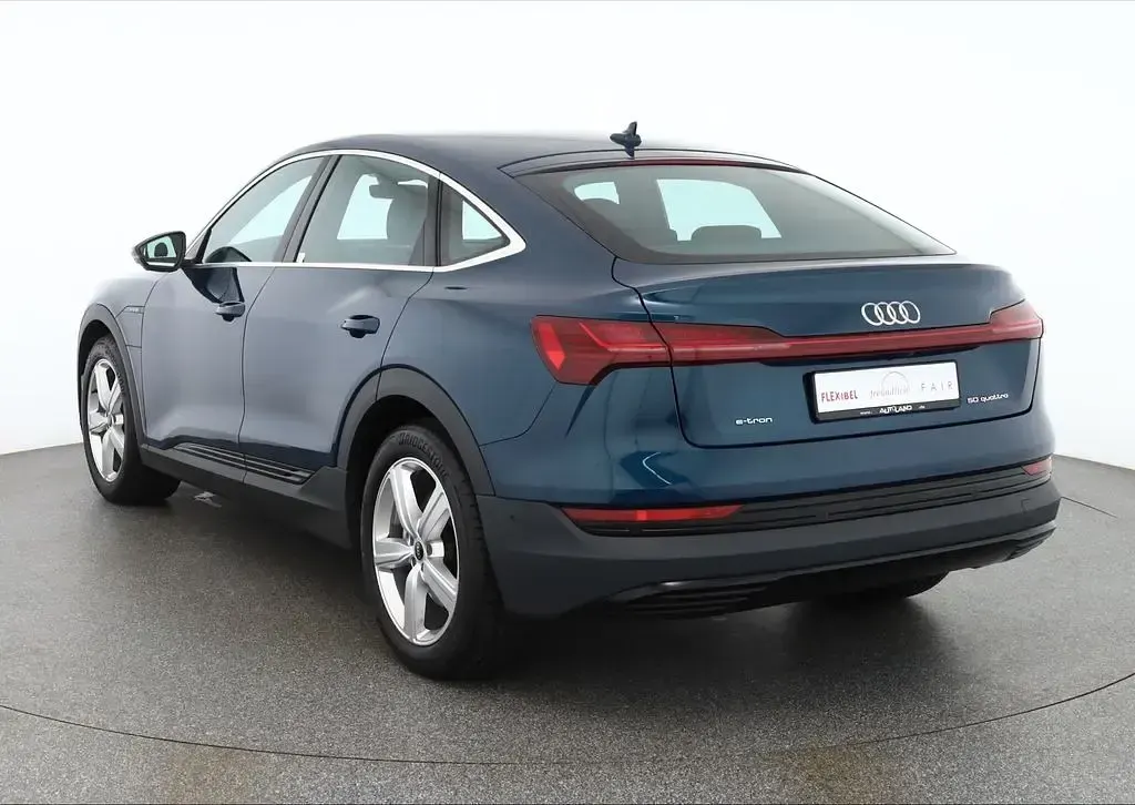 Gebraucht Audi e-tron Sportback S-Line 230 kW (313 PS) 2023 Galaxisblau SUV