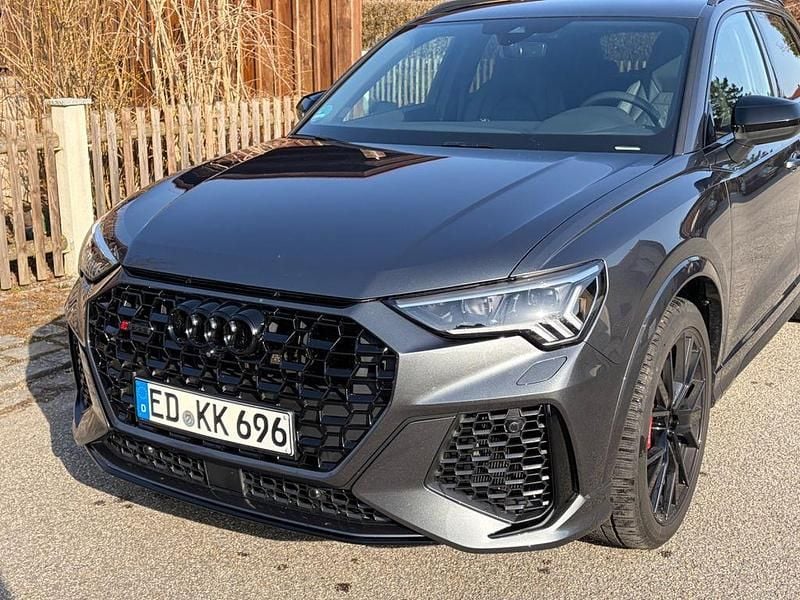 Gebraucht Audi RS Q3 Ambiente 400 PS (294 kW) 2024 Grau SUV