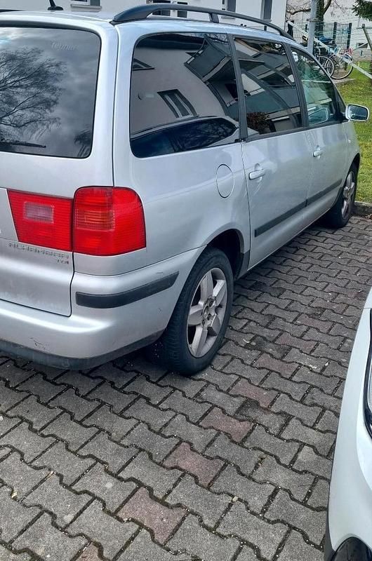 Gebraucht Seat Alhambra 115 PS (84 kW) 2005 Silber Van / Kleinbus