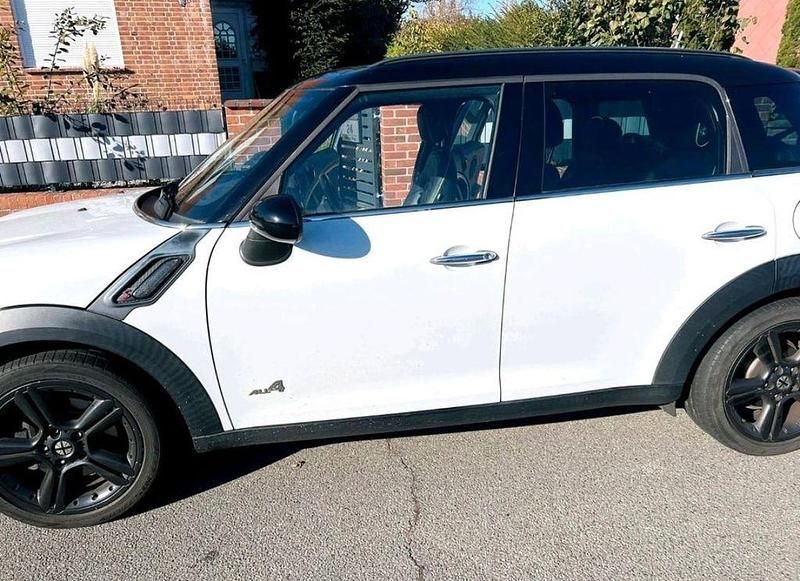 Weiß Gebraucht 2010 Mini Cooper Countryman SUV | 7.500 € (Fairer Preis) - Bild 1/2