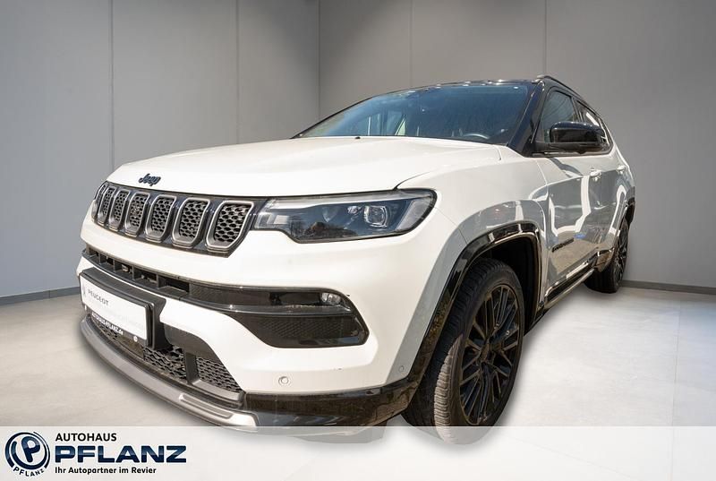 Second-hand Jeep Compass 131 CP (96 kW) 2023 Alb SUV