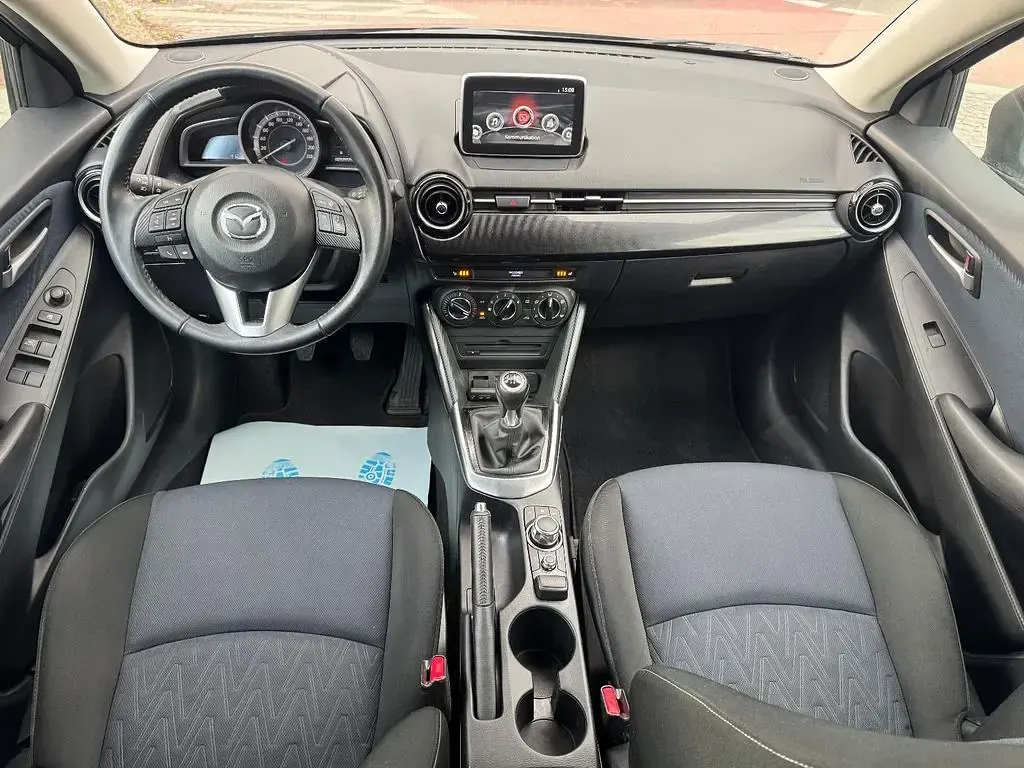 Brugt Mazda 2 Exclusive-Line 90 HK (66 kW) 2016 Sort Sedan