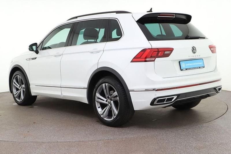 Gebraucht VW Tiguan R-line 150 PS (110 kW) 2023 Pure white SUV