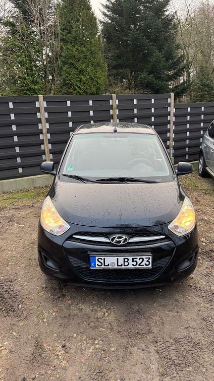 Gebraucht Hyundai i10 Classic 69 PS (50 kW) 2012 Schwarz Kleinwagen