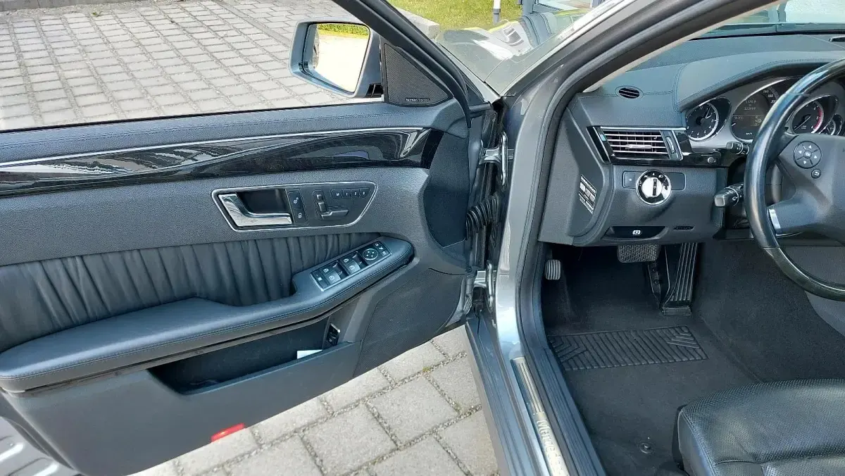 Gebraucht Mercedes 350 250 PS (183 kW) 2009 Grau Kombi