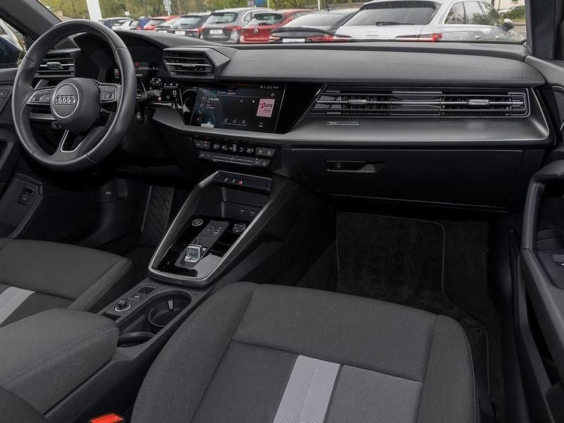 Gebraucht Audi A3 Advanced 150 PS (110 kW) 2023 Navarrablau metallic Limousine