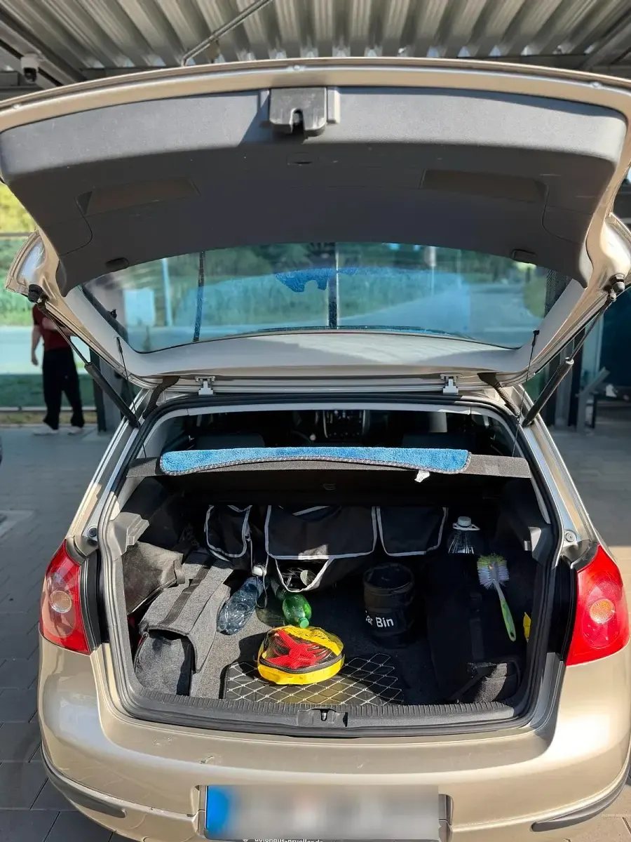 Gebraucht VW Golf V 102 PS (75 kW) 2005 Gelb Kleinwagen