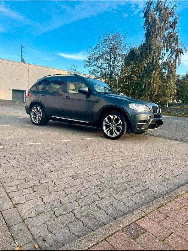 Gebraucht BMW X5 245 PS (180 kW) 2012 Grau SUV