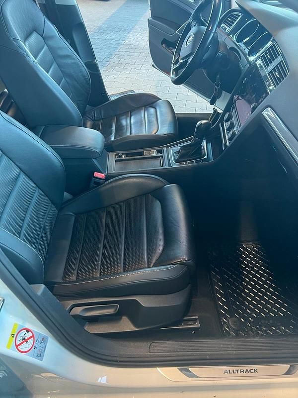 Gebraucht VW Golf Alltrack 184 PS (135 kW) 2017 Weiß Kombi