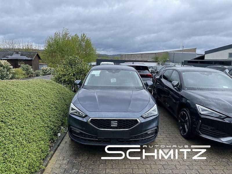 Gebraucht Seat Leon Style 110 PS (80 kW) 2024 Grau Limousine