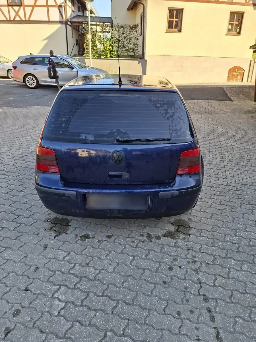 Gebraucht VW Golf IV 105 PS (77 kW) 2000 Blau Limousine