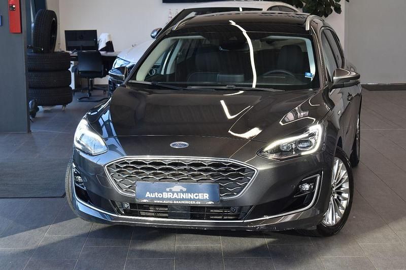 Magnetic Gebraucht 2021 Ford Focus Vignale Limousine | 14.550 € (Etwas zu teuer) - Bild 1/4