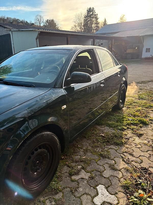 Second-hand Audi A4 136 CP (100 kW) 2004 Verde Berlinǎ