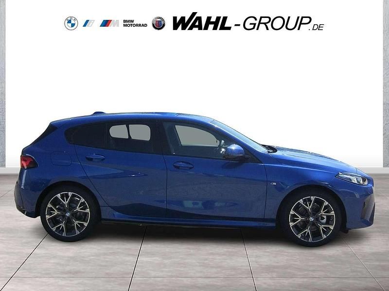 Usata BMW 120 Efficient Dynamics 156 CV (114 kW) 2024 Blu Utilitaria