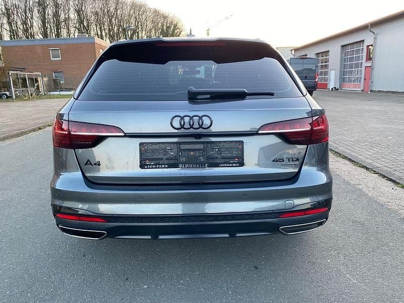Gebraucht Audi A4 Edition .1 231 PS (169 kW) 2020 Grau Kombi