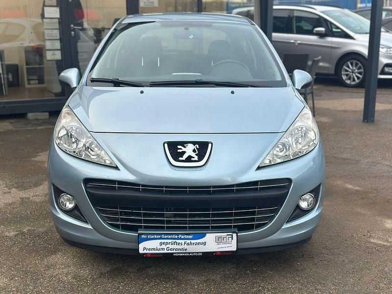 Gebraucht Peugeot 207 95 PS (69 kW) 2011 Blau Kleinwagen