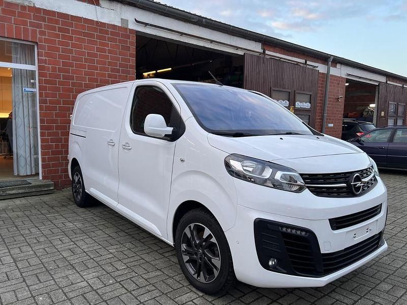 Gebraucht Opel Vivaro 177 PS (130 kW) 2020 Weiß Van / Kleinbus