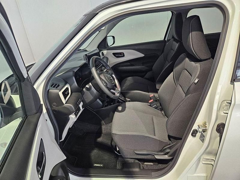Gebraucht Suzuki Swift Comfort 83 PS (61 kW) 2025 Weiß Kleinwagen