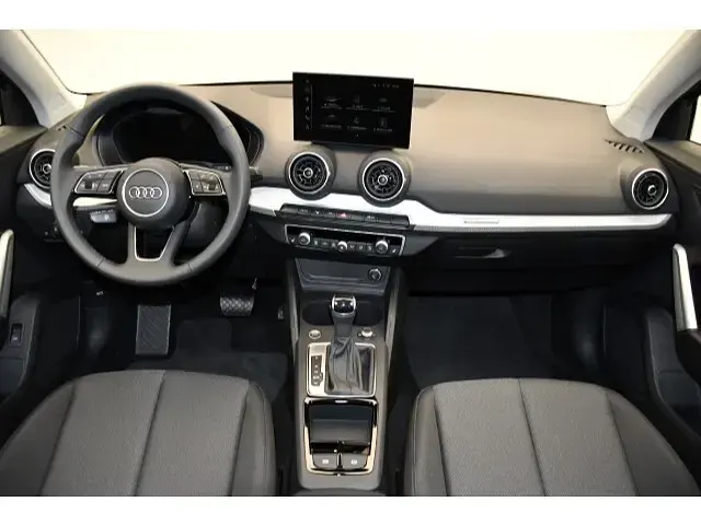 Gebraucht Audi Q2 Comfort 150 PS (110 kW) 2026 Brillantschwarz SUV