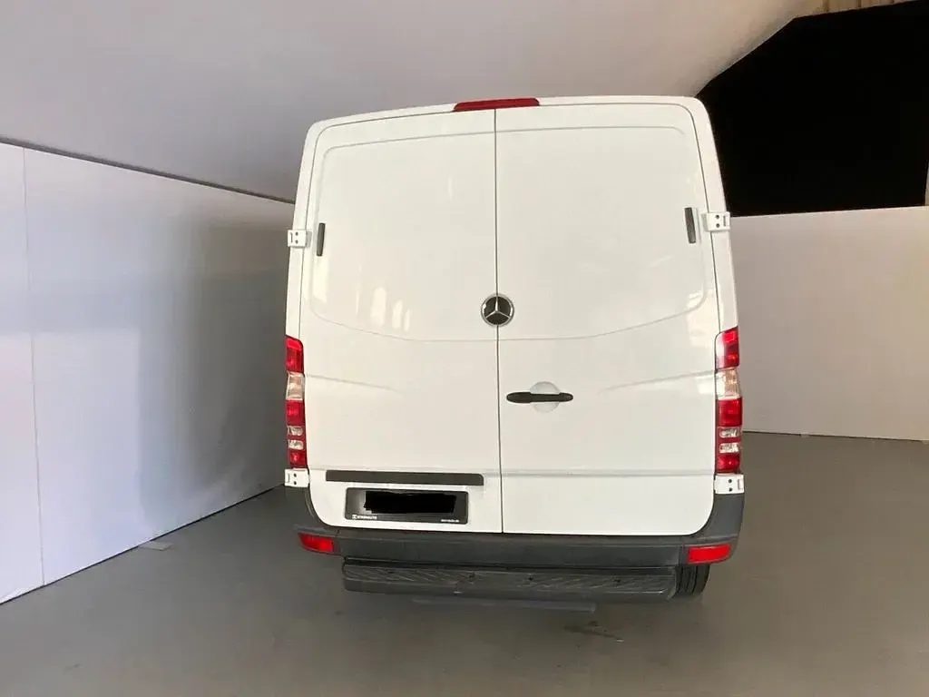 Używany Mercedes Sprinter 163 KM (119 kW) 2018 Biały Van