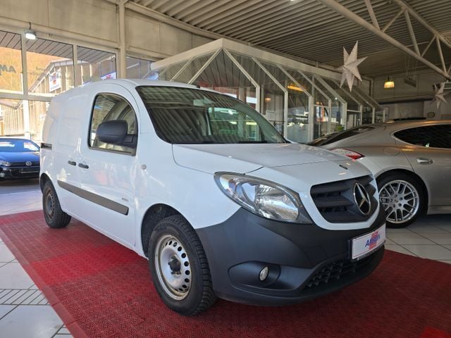 Weiß Gebraucht 2016 Mercedes Citan 109 Van / Kleinbus | 8.900 € (Fairer Preis) - Bild 1/4