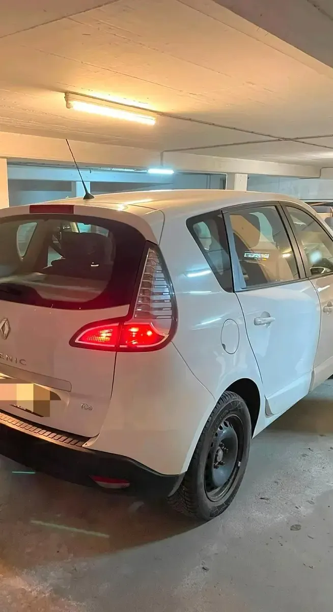Gebraucht Renault Grand Scénic III 116 PS (85 kW) 2014 Weiß Van / Kleinbus