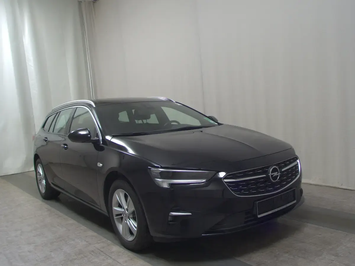 Occasion Opel Insignia Elegance 174 ch (127 kW) 2022 Noir Break