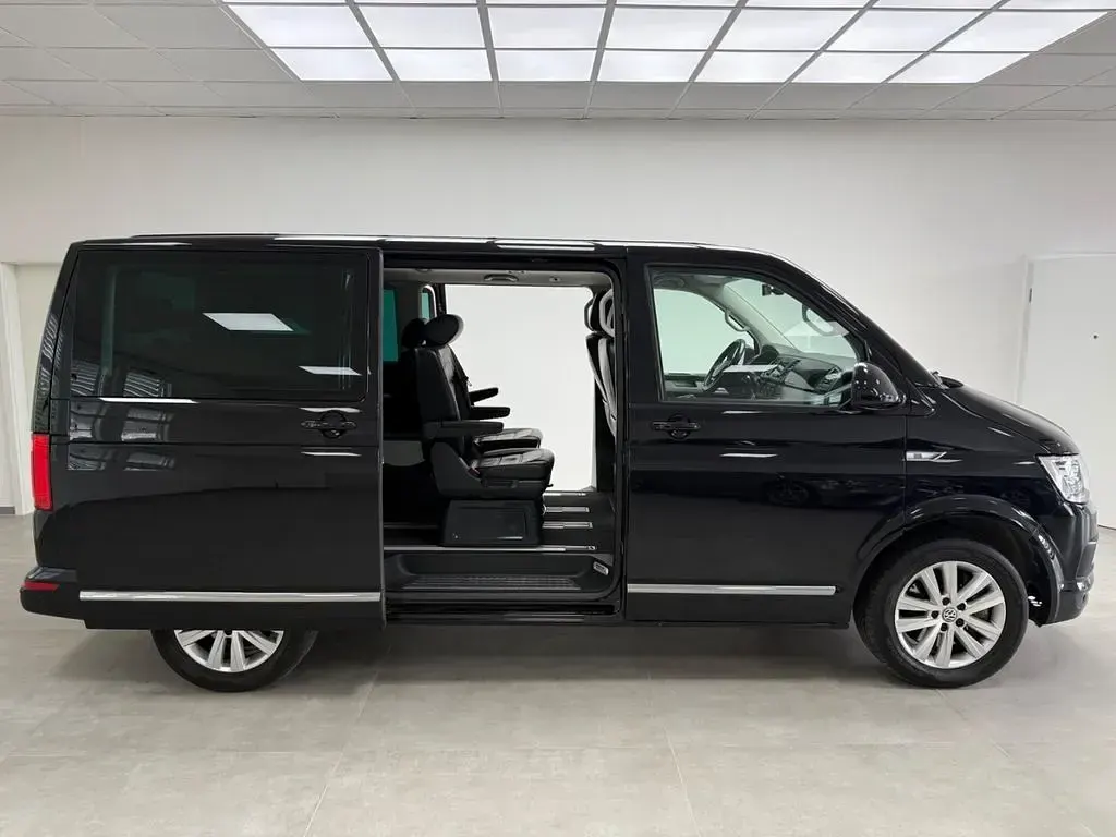 Gebraucht VW Multivan Highline 204 PS (150 kW) 2017 Schwarz Van / Kleinbus