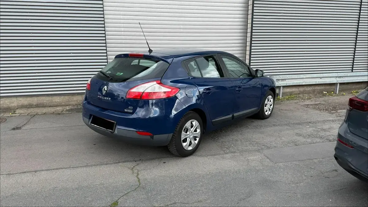 Gebraucht Renault Mégane Expression 90 PS (66 kW) 2012 Blau Limousine