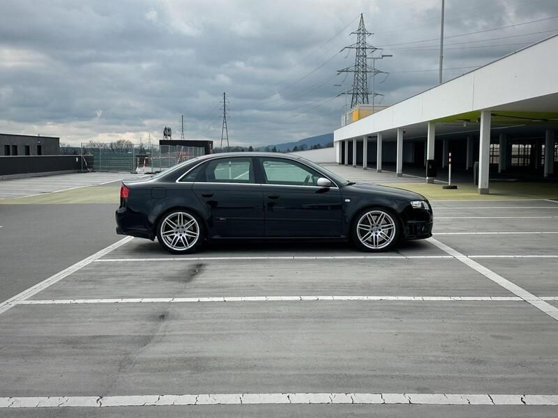 Schwarz Gebraucht 2006 Audi RS4 Limousine | 33.333 € (Teuer) - Bild 1/4