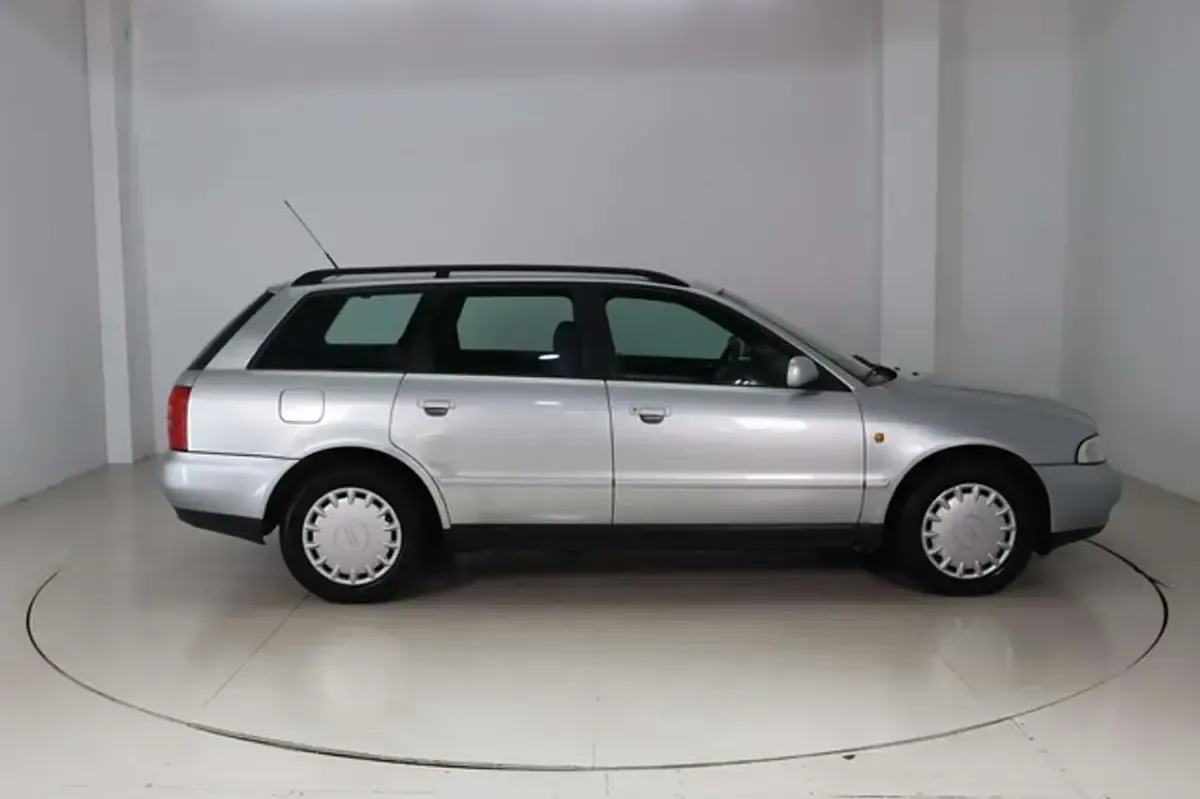 Gebraucht Audi A4 125 PS (91 kW) 1997 Silber Kombi