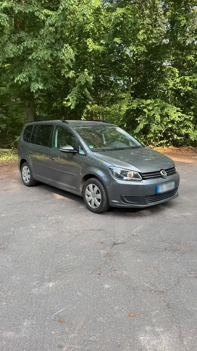 Gebraucht VW Touran 105 PS (77 kW) 2011 Grau Van / Kleinbus