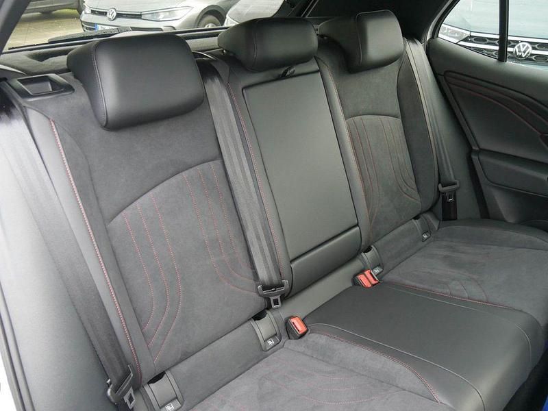 Gebraucht VW ID.3 GTX 210 kW (286 PS) 2025 Gletscherweiß metallic Kleinwagen