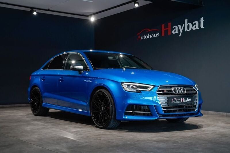 Arablau kristalleffekt Gebraucht 2018 Audi S3 Sport Limousine | 27.950 € (Fairer Preis) - Bild 1/4