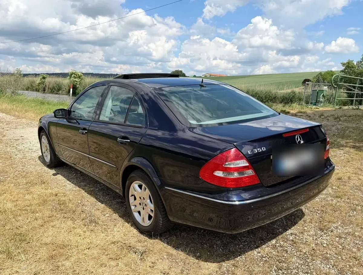 Gebraucht Mercedes E350 272 PS (200 kW) 2006 Blau Limousine