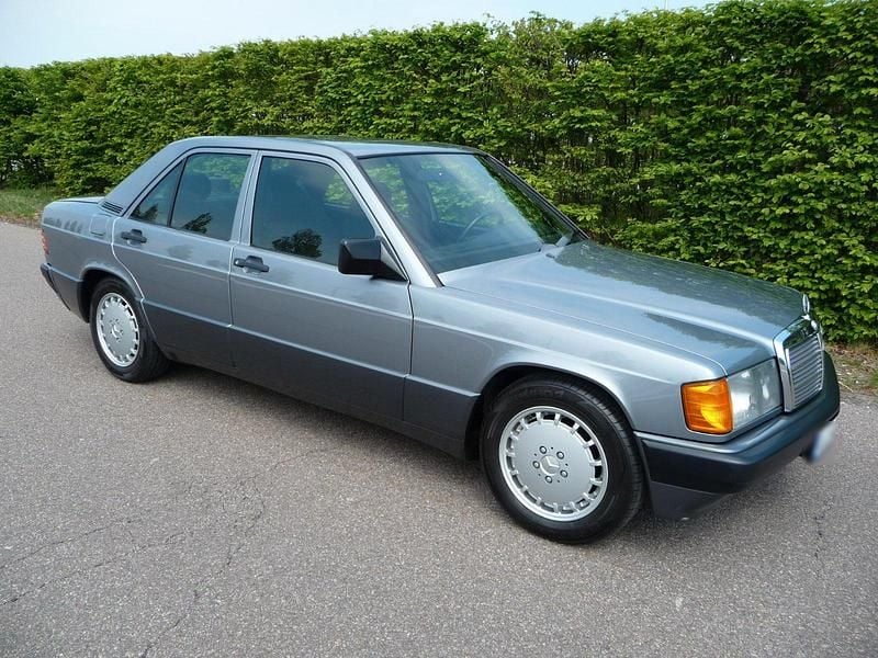 Gebraucht Mercedes 190 102 PS (75 kW) 1990 Limousine