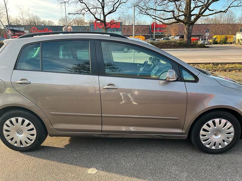 Gebraucht VW Golf Plus Cross Team 105 PS (77 kW) 2010 Beige Van / Kleinbus
