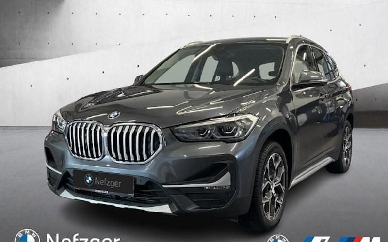 Grau Gebraucht 2022 BMW X1 xLine SUV | 24.850 € (Fairer Preis) - Bild 1/4