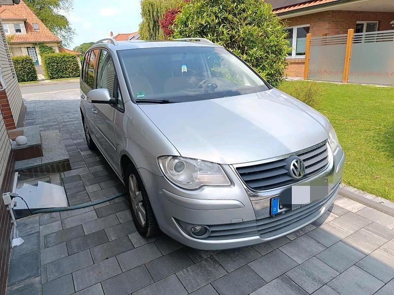Silber Gebraucht 2007 VW Touran Van / Kleinbus | 3.850 € (Fairer Preis) - Bild 1/4