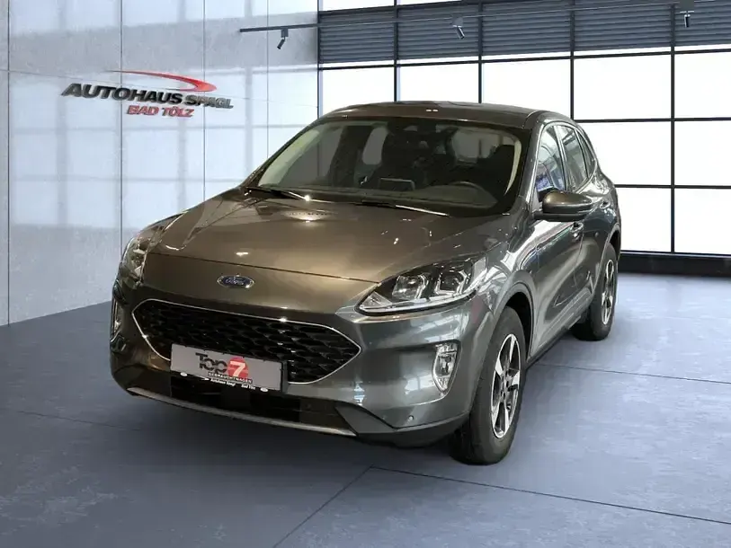 Usado Ford Kuga Cool & Connect 150 HP (110 kW) 2022 Cinzento SUV