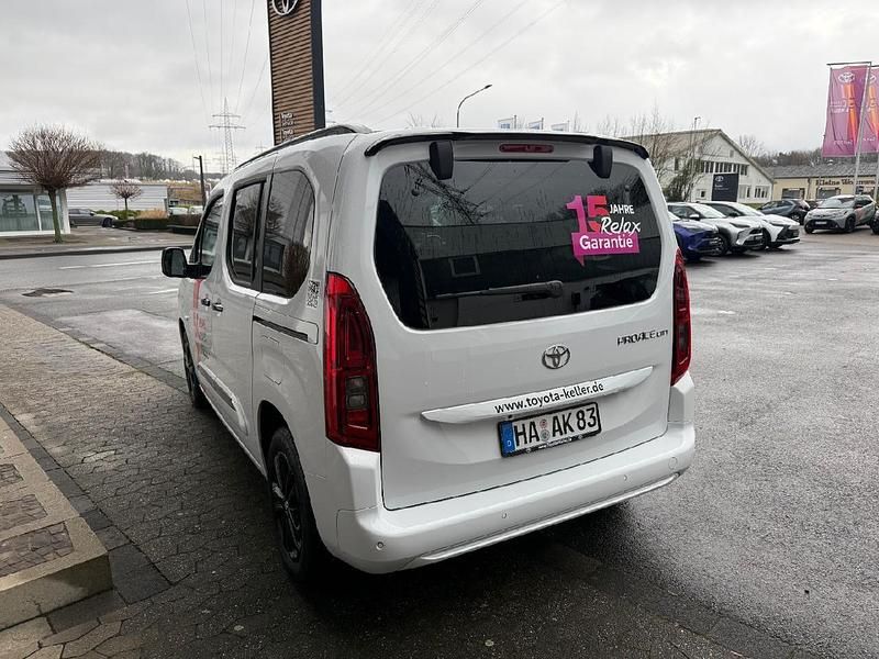 Gebraucht Toyota Proace Team 131 PS (96 kW) 2026 Weiß Van / Kleinbus